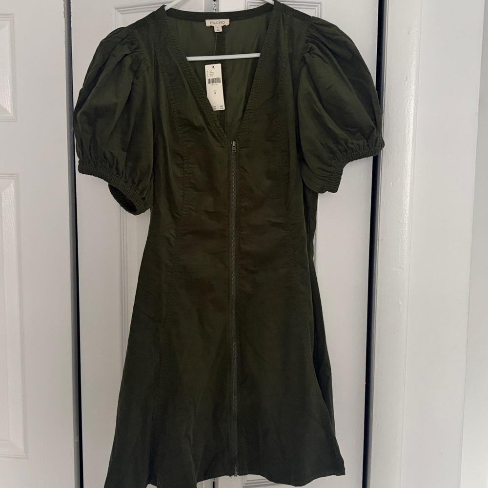 St. Patrick’s Day green dress - Picture 5 of 8